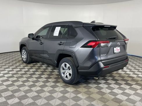 Used 2021 Toyota RAV4 LE AWD/4WD image 22