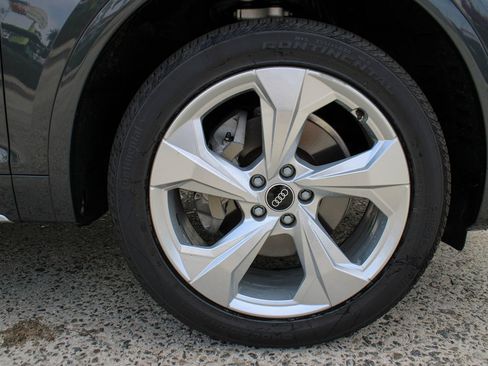 Used 2021 Audi Q5 Premium Plus w/ Premium Plus Package image 29