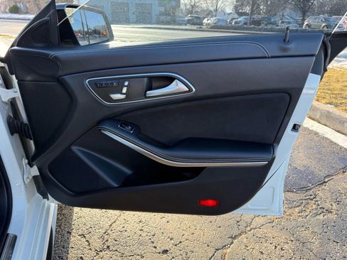 Used 2018 Mercedes-Benz CLA 250 4MATIC image 17