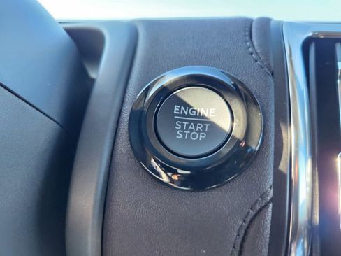 New 2025 Ford Expedition Platinum w/ Platinum Ultimate Package image 17