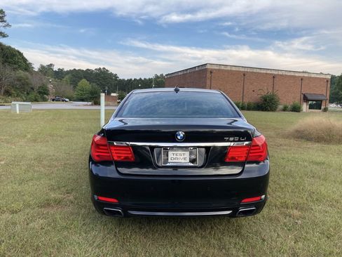 Used 2011 BMW 750Li xDrive image 7