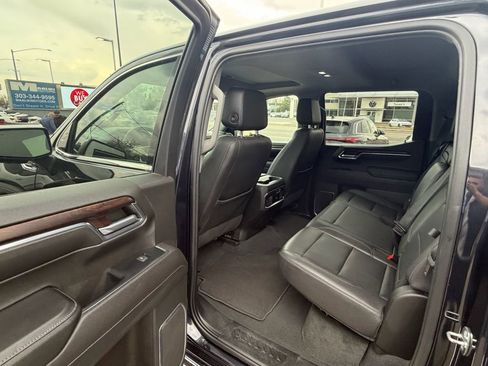 Used 2023 GMC Sierra 1500 SLT w/ SLT Premium Plus Package image 12