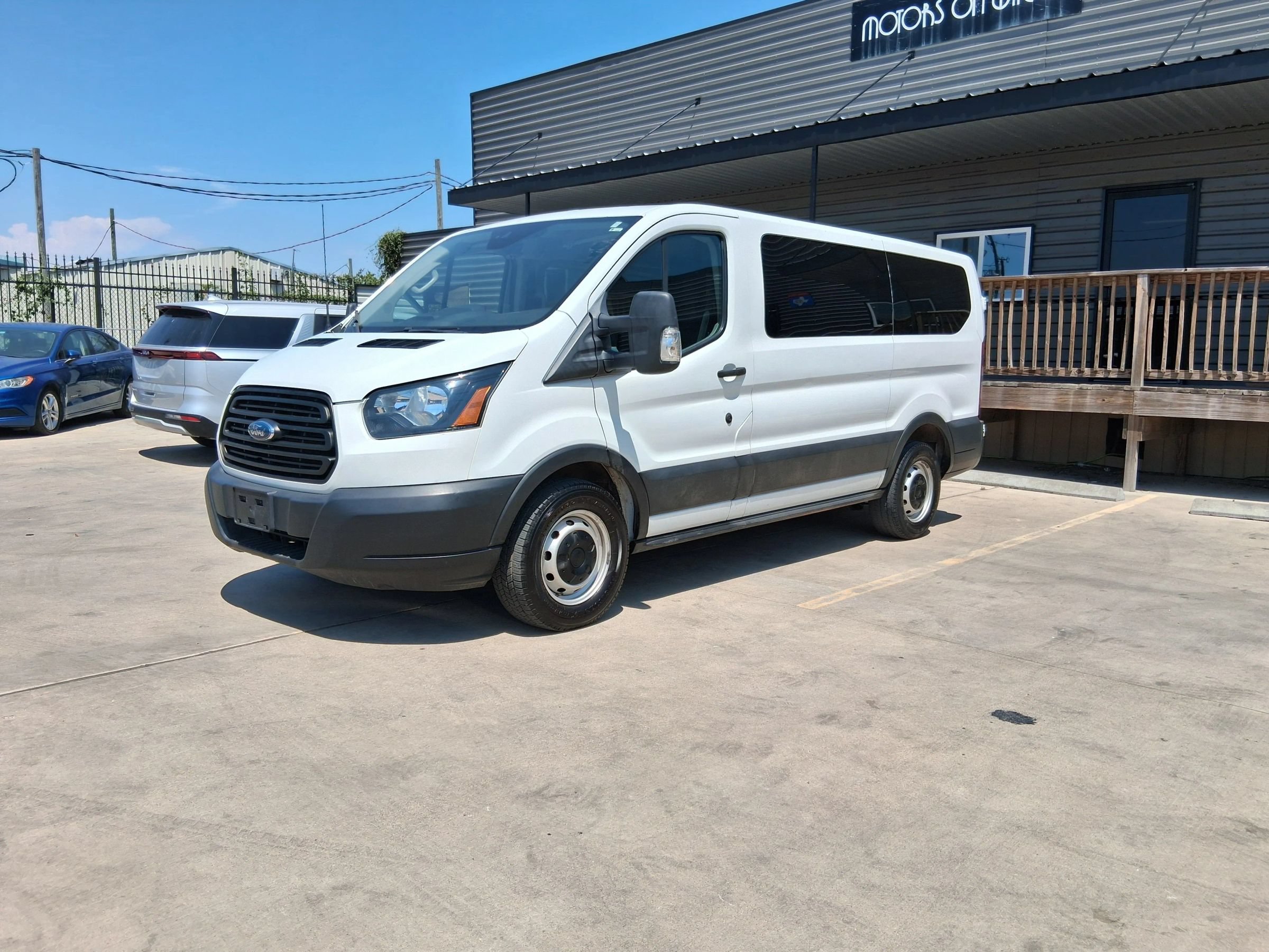 Used 2019 Ford Transit 150 XL RWD image 2