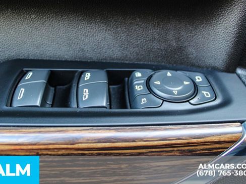 Used 2022 Chevrolet Silverado 3500 High Country image 38