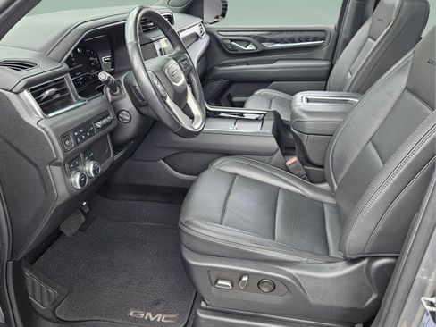 Used 2022 GMC Yukon XL Denali AWD/4WD image 13
