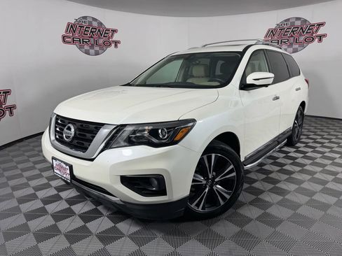 Used 2018 Nissan Pathfinder Platinum image 1