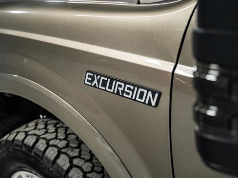 Used 2003 Ford Excursion Limited image 14