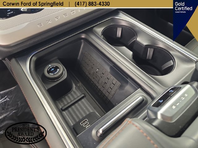 Certified 2025 Ford Expedition Active AWD/4WD image 31