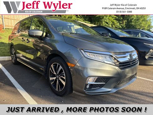 Used 2018 Honda Odyssey Elite image 1