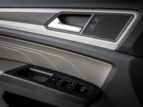 Certified 2023 Volkswagen Atlas SE FWD image 22