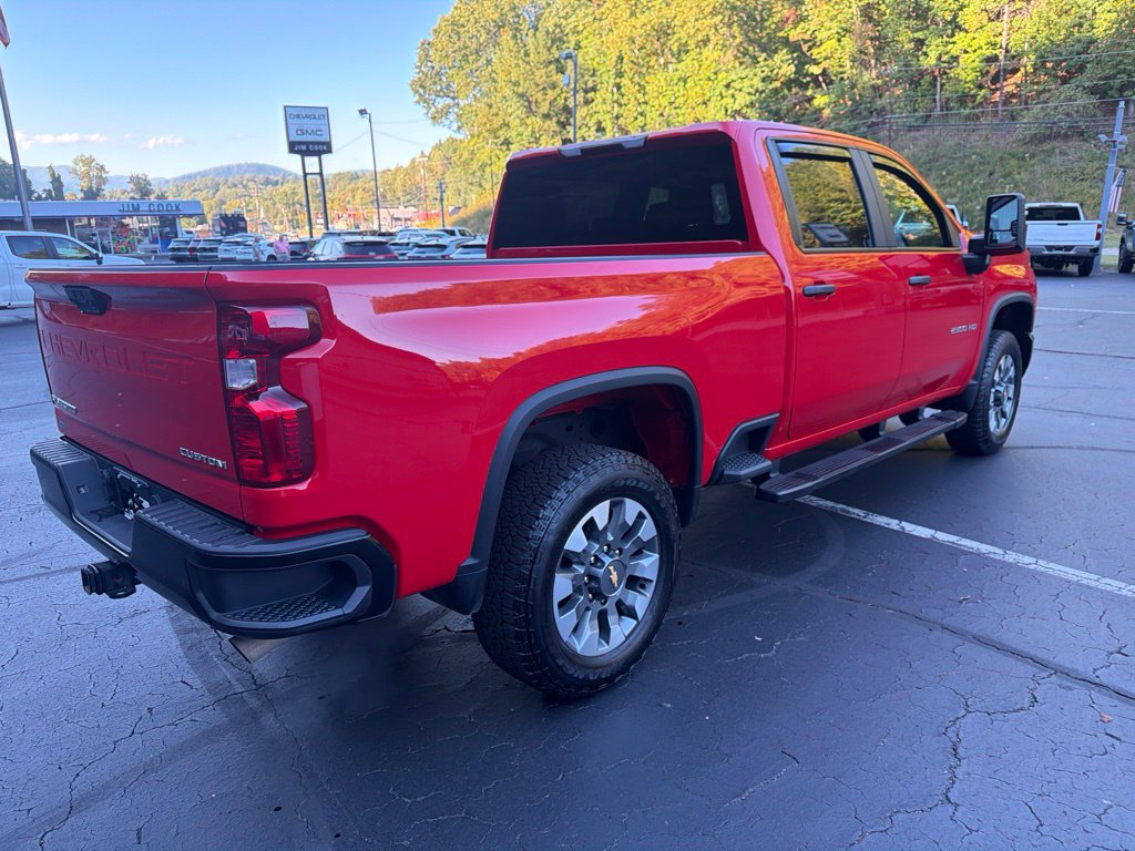 Used 2025 Chevrolet Silverado 2500 Custom w/ Custom Convenience Package AWD/4WD image 3