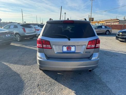 Used 2018 Dodge Journey SE w/ Popular Equipment Group image 4