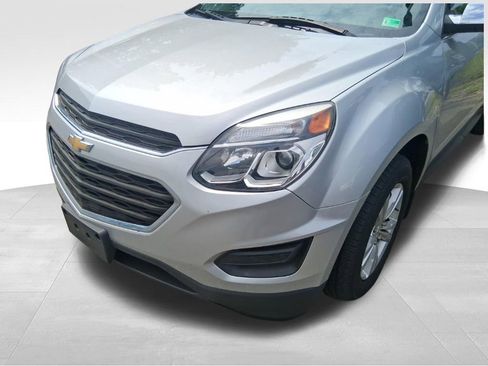 Used 2016 Chevrolet Equinox LS FWD image 2