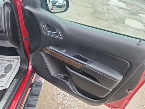 Used 2019 GMC Canyon Denali image 12