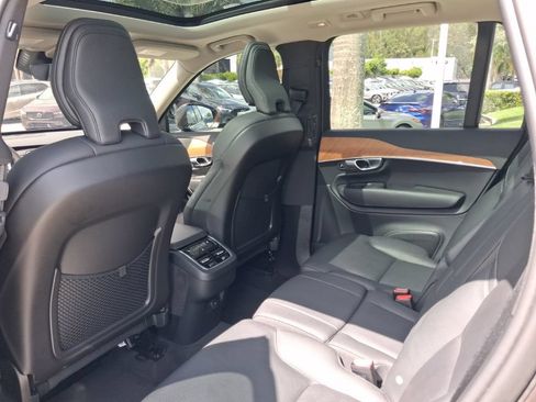 Used 2023 Volvo XC90 B6 Plus AWD/4WD image 7