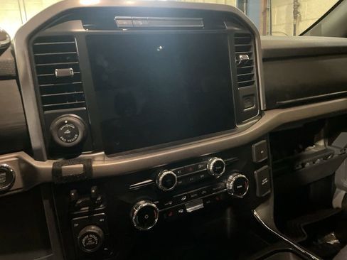 Used 2025 Ford F150 XLT w/ Equipment Group 302A MID AWD/4WD image 17