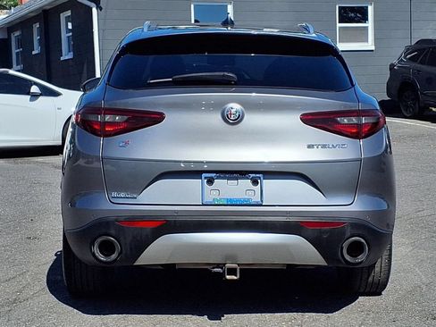 Used 2019 Alfa Romeo Stelvio Ti w/ TI Performance Package AWD/4WD image 6