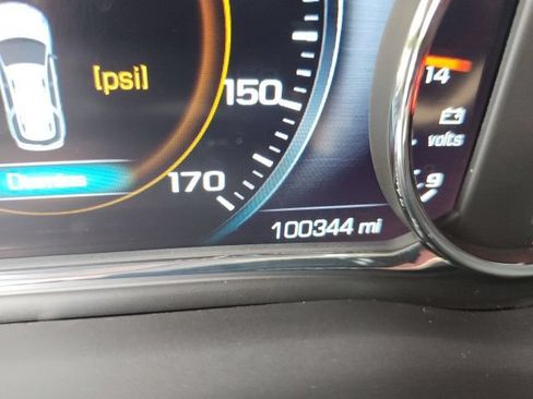 Used 2019 GMC Acadia Denali w/ Technology Package FWD image 8
