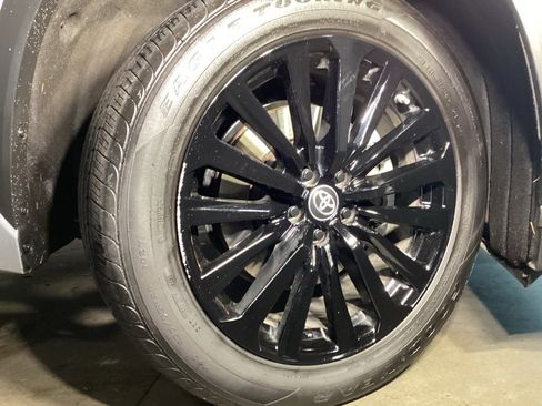 Certified 2023 Toyota Highlander XSE image 6