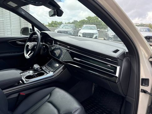 Used 2023 Audi Q7 2.0T Premium Plus w/ Premium Plus Package AWD/4WD image 15