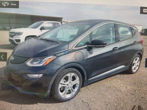 Used 2018 Chevrolet Bolt LT image 18