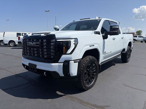 Used 2026 GMC Sierra 2500 Denali Ultimate AWD/4WD image 14