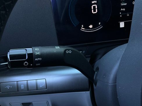 Used 2025 Hyundai Kona SEL image 37