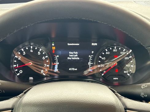 Used 2026 Jeep Compass Latitude AWD/4WD image 21