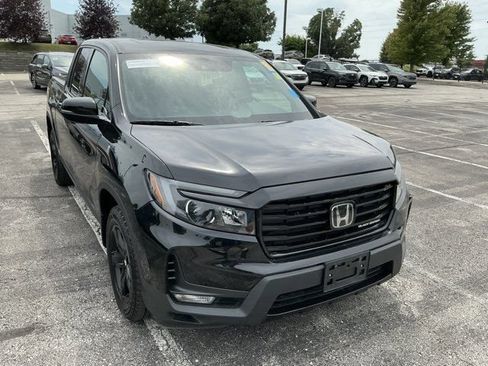 Used 2023 Honda Ridgeline Black Edition image 4