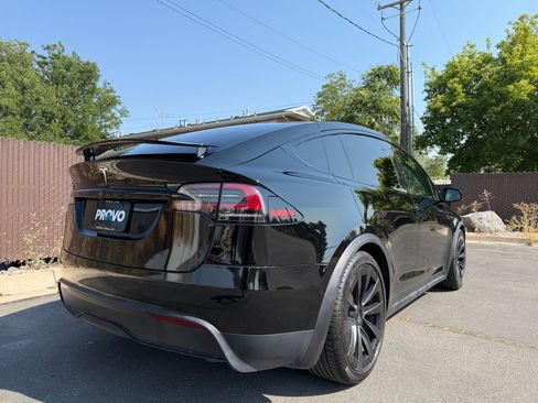 Used 2023 Tesla Model X AWD/4WD image 5