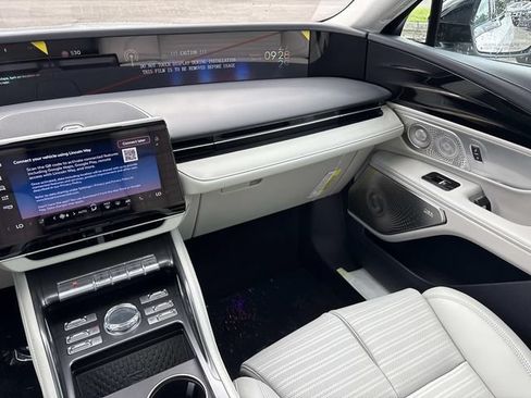 New 2026 Lincoln Nautilus Reserve AWD/4WD image 15