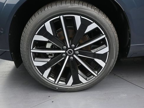 Used 2026 Volvo XC60 B5 Ultra w/ Protection Package Premier AWD/4WD image 10