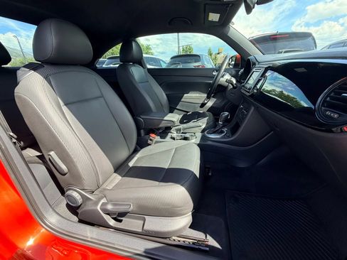 Used 2018 Volkswagen Beetle 2.0T S FWD image 21