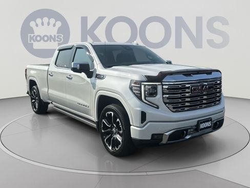 Used 2024 GMC Sierra 1500 Denali w/ Denali Reserve Package AWD/4WD image 2