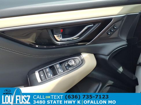 Used 2025 Subaru Outback Limited AWD/4WD image 22