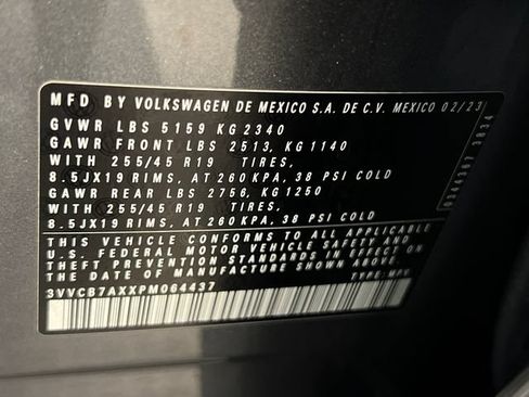 Certified 2023 Volkswagen Tiguan SE R-Line FWD image 29