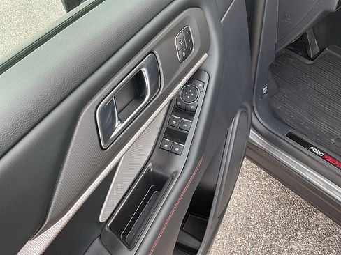Used 2025 Ford Explorer ST AWD/4WD image 28