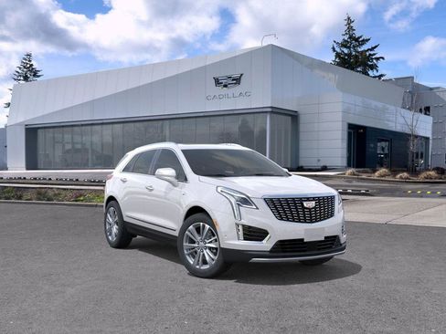 New 2026 Cadillac XT5 Premium Luxury image 2
