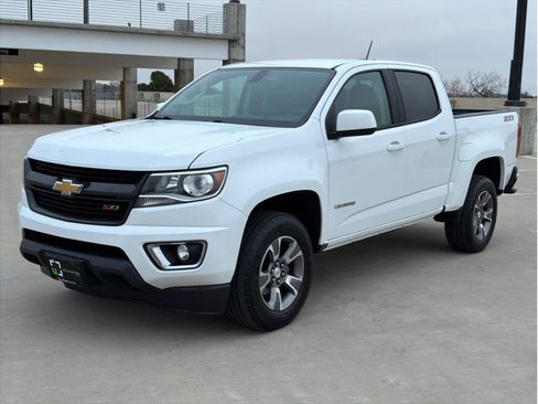 Used 2018 Chevrolet Colorado Z71 image 3