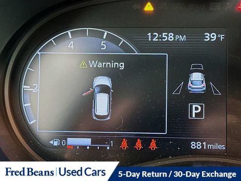 Used 2024 Nissan Kicks SR w/ SR Premium Package FWD image 17