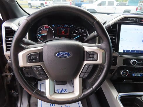 Used 2022 Ford F250 Lariat w/ Black Appearance Package image 35