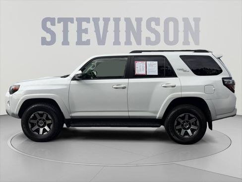 Certified 2024 Toyota 4Runner TRD Off-Road Premium AWD/4WD image 2