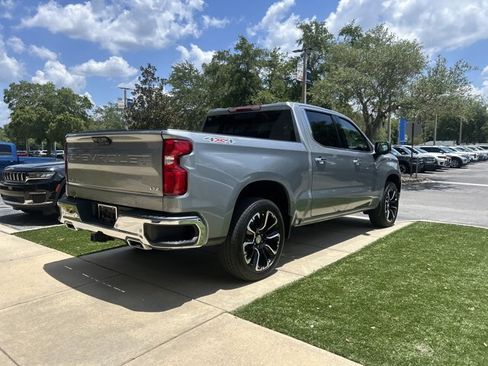 Used 2024 Chevrolet Silverado 1500 LTZ w/ LTZ Premium Package AWD/4WD image 4
