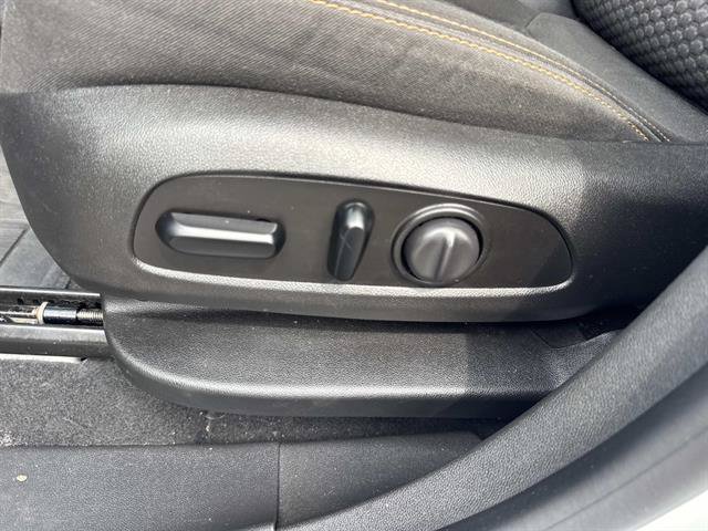 Used 2019 GMC Terrain SLE w/ Driver Convenience Package FWD image 10