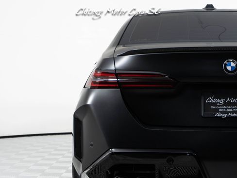 Used 2025 BMW M5 w/ Carbon Package AWD/4WD image 19