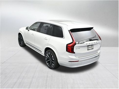 New 2026 Volvo XC90 T8 Ultra w/ Protection Package Premier AWD/4WD image 15
