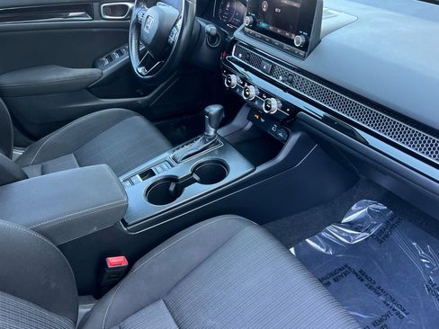 Used 2022 Honda Civic EX image 32