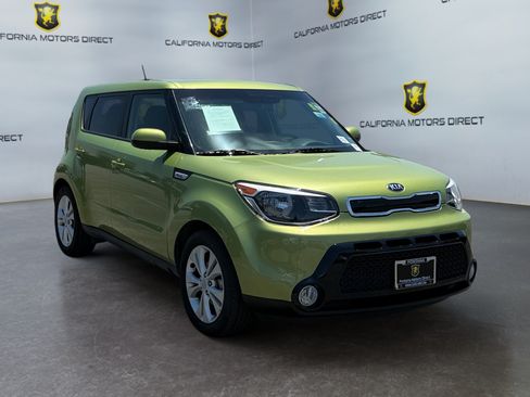 Used 2016 Kia Soul + FWD image 7