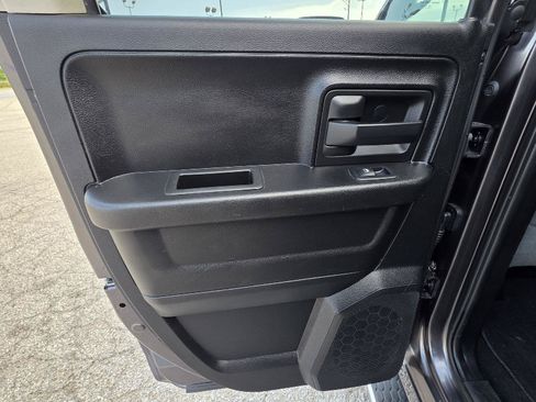 Used 2019 RAM 1500 Tradesman w/ Chrome Plus Package AWD/4WD image 32