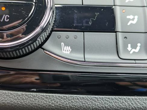 Used 2025 Buick Envista Sport Touring w/ Convenience I Package FWD image 26